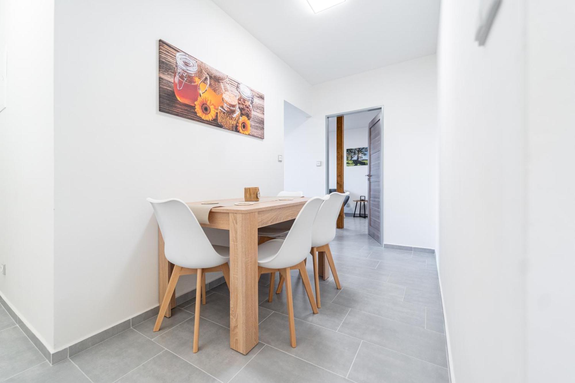 Apartmany Tera Miletín Exterior foto